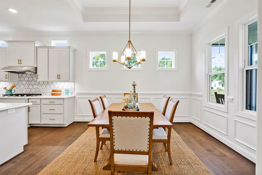 Charleston Harbor, Dining