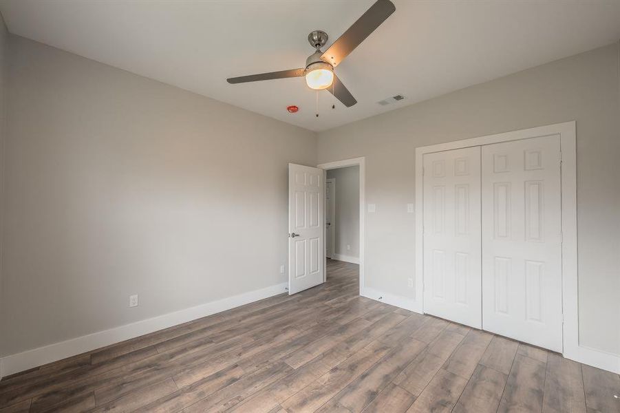 Spacious, unfurnished interior of a new home in , Greenville (Image 33).