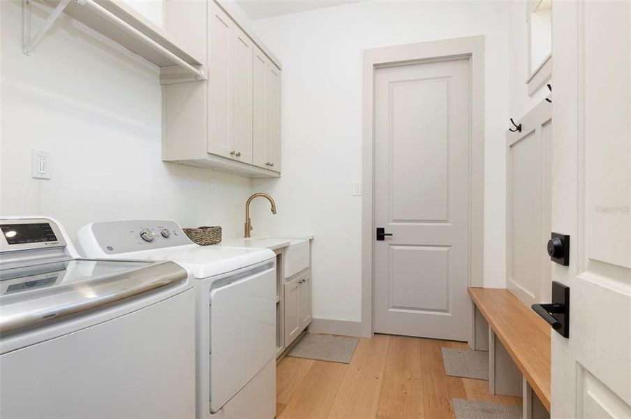 Furnished interior view inside a new home in , St. Petersburg (Image 16).