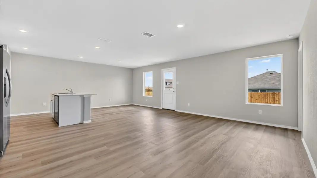 Representative unfurnished interior of a home built from the Bailey by D.R. Horton in Somerset, Hillsboro (Image 14).