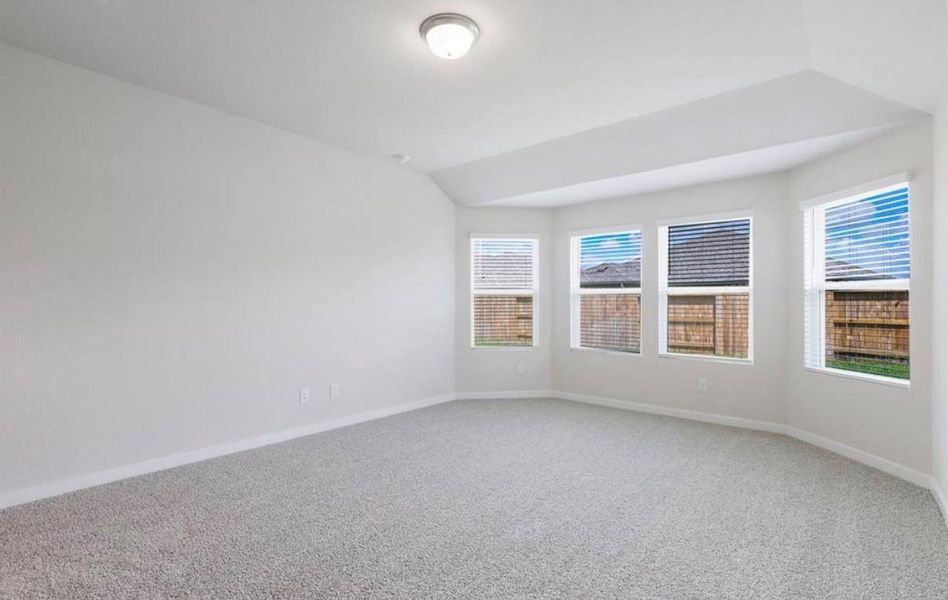 Spacious, unfurnished interior of a new home in Wall Street Village, Richmond (Image 37).