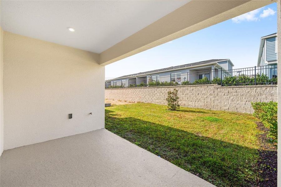 Exterior details and patio area of a home in , Lady Lake (Image 23). Exterior details and patio area of a home in , Lady Lake (Image 23).