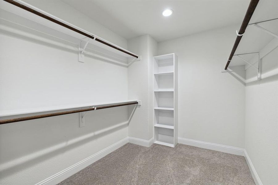 Spacious, unfurnished interior of a new home in , Watauga (Image 25).