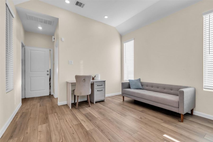 Furnished interior view inside a new home in , Baytown (Image 36).