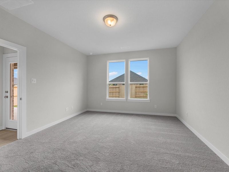 Spacious, unfurnished interior of a new home in Mason Woods, Cypress (Image 14).