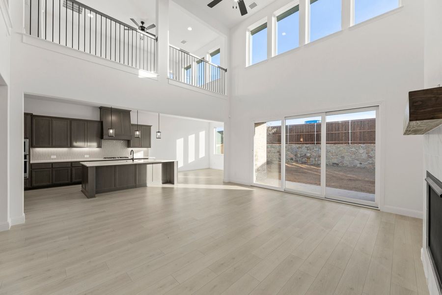 Representative unfurnished interior of a home built from the Edward- 70 ft Home Site by Rockwell Homes in Nelson Lake Estates, Rockwall (Image 77). Representative unfurnished interior of a home built from the Edward- 70 ft Home Site by Rockwell Homes in Nelson Lake Estates, Rockwall (Image 77).