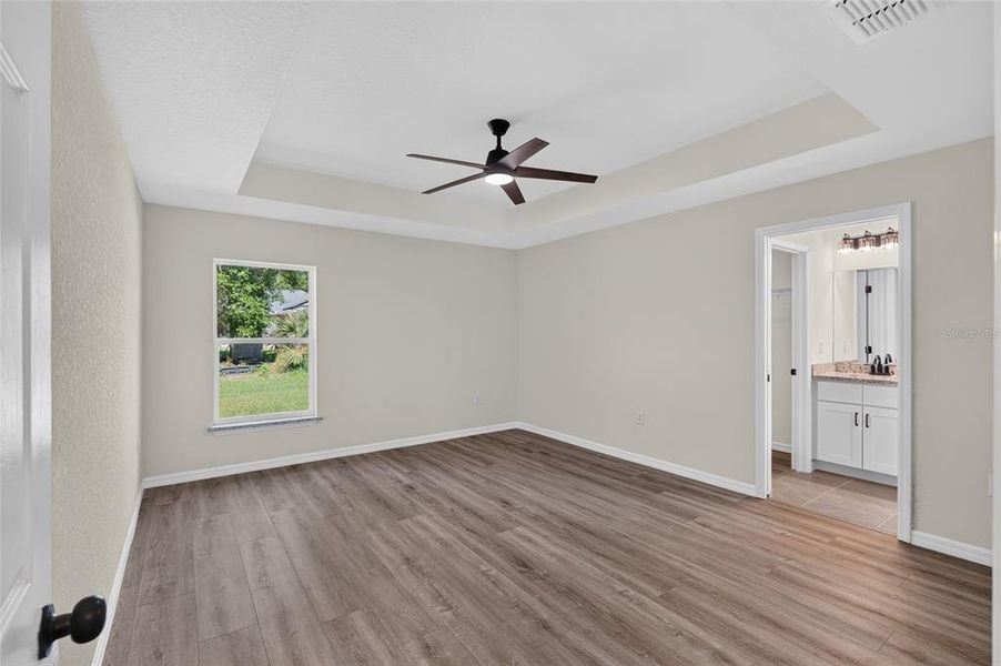 Spacious, unfurnished interior of a new home in , Ocklawaha (Image 13).