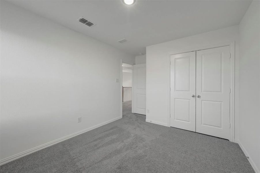 Spacious, unfurnished interior of a new home in Lily Creek at Sutton Fields, Aubrey (Image 34).