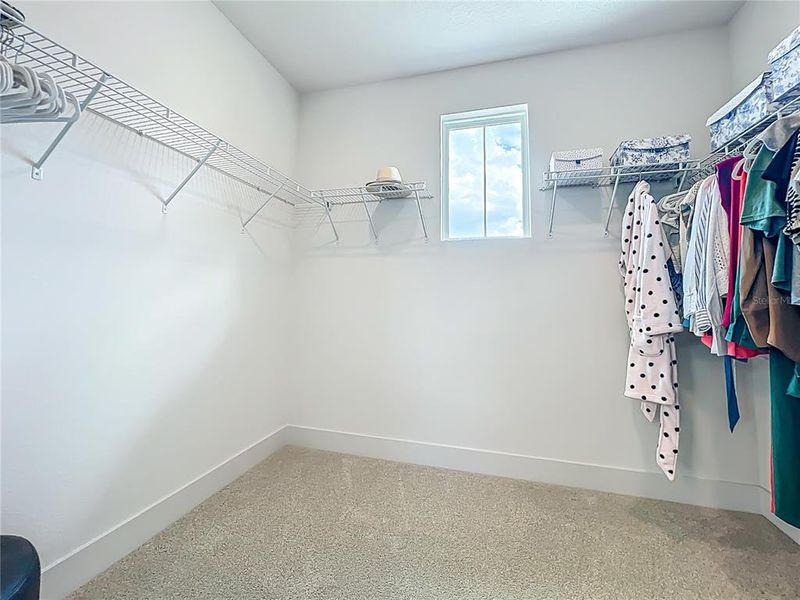 Spacious, unfurnished interior of a new home in Summerlake Reserve, Winter Garden (Image 21).