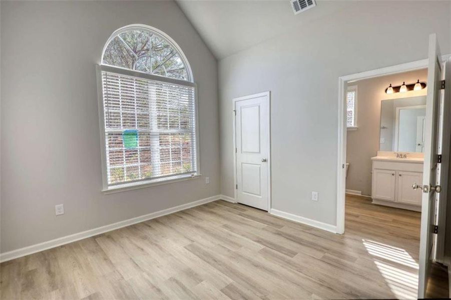 Spacious, unfurnished interior of a new home in , Social Circle (Image 21).