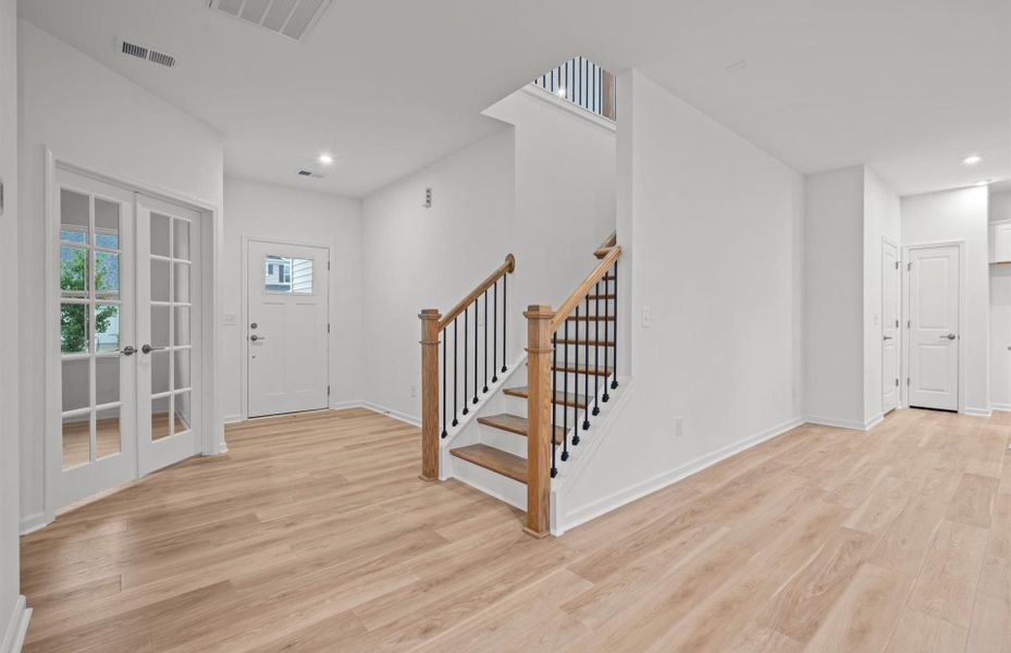 Spacious, unfurnished interior of a new home in Briarwood Reserve, Spartanburg (Image 20).