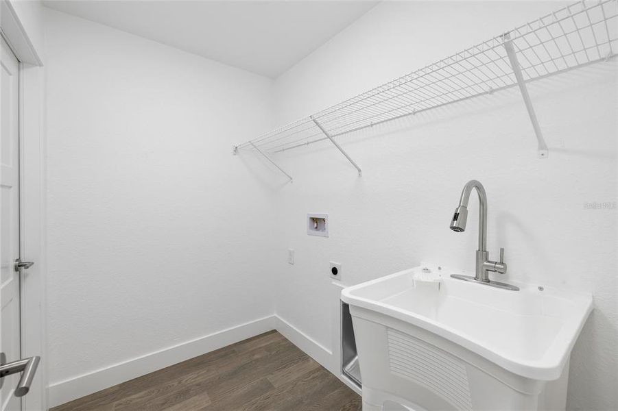 Image 40 of a home in .
