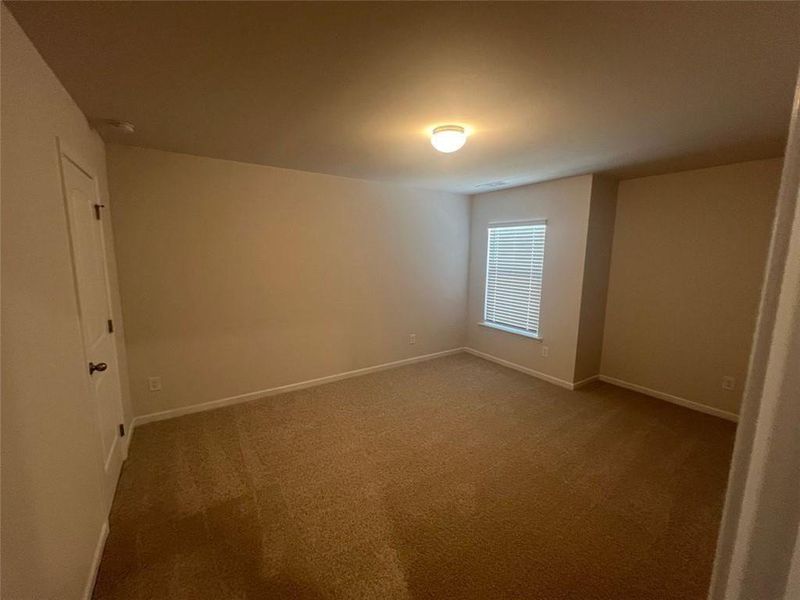 Spacious, unfurnished interior of a new home in Castleberry Pointe, Dawsonville (Image 18).