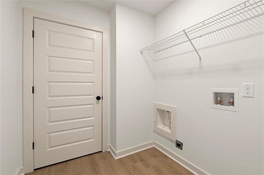 Spacious, unfurnished interior of a new home in , Douglasville (Image 34). Spacious, unfurnished interior of a new home in , Douglasville (Image 34).