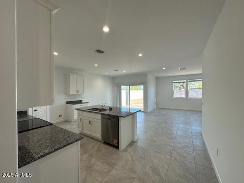 Lot 21 Cali 8 Lot 21 Cali 8