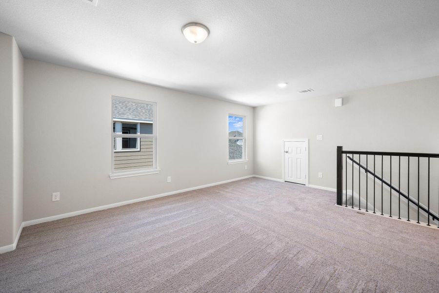 Spacious, unfurnished interior of a new home in Oakwood Estates, Waller (Image 14).
