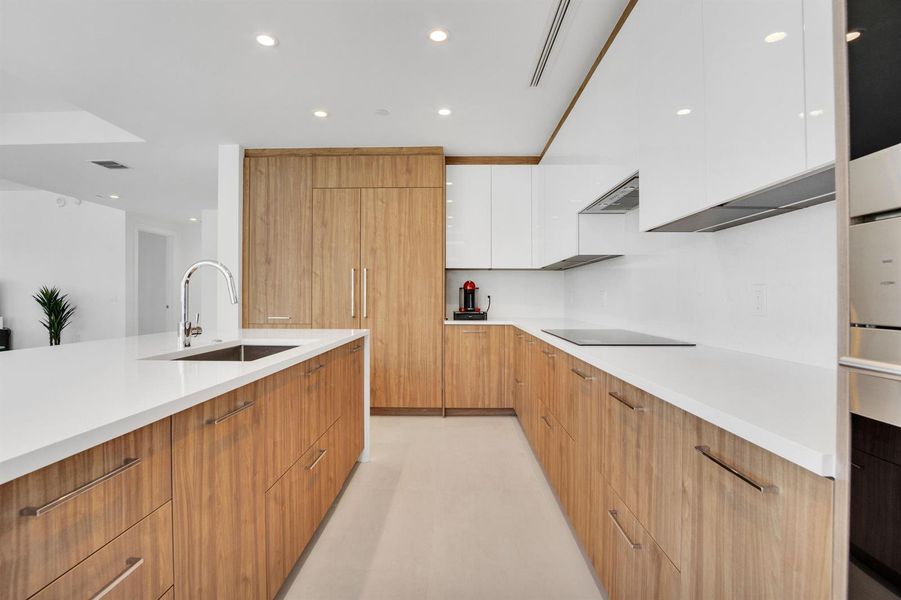 151 N Seabreeze Blvd unit 504-12 151 N Seabreeze Blvd unit 504-12