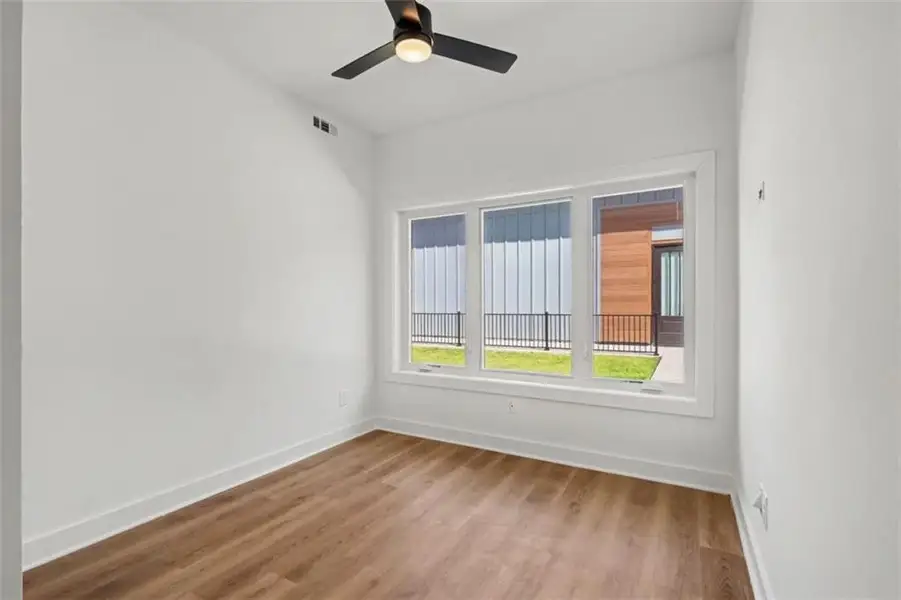 Spacious, unfurnished interior of a new home in , Union City (Image 29). Spacious, unfurnished interior of a new home in , Union City (Image 29).
