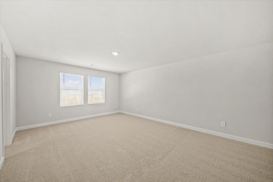 Spacious, unfurnished interior of a new home in Collier Ridge, Moore (Image 20).