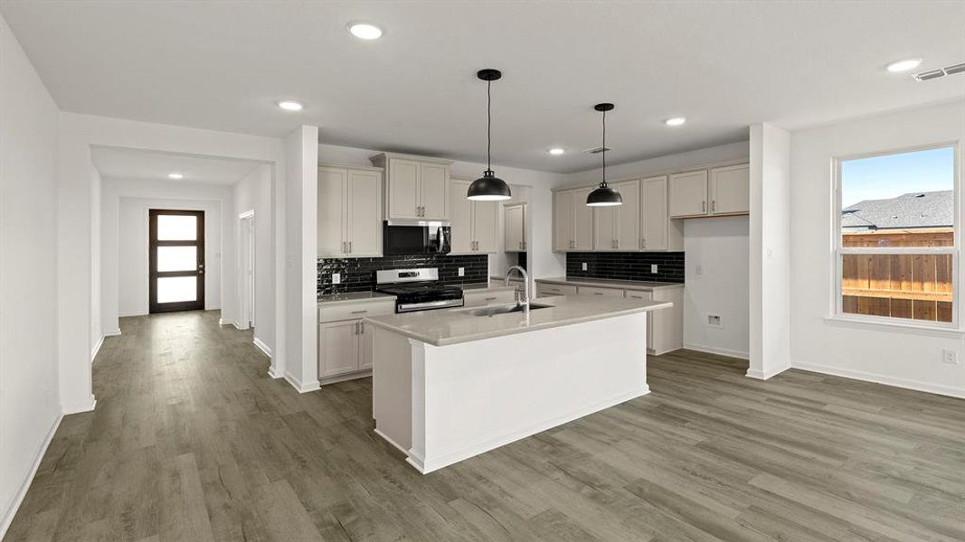 10. 3143 Duck Heights - Kitchen (2) 10. 3143 Duck Heights - Kitchen (2)