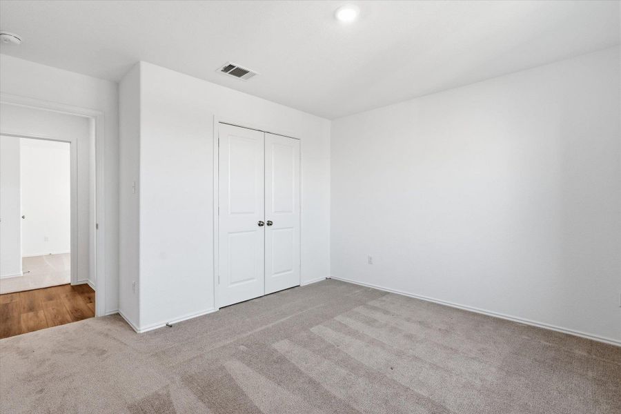 Spacious, unfurnished interior of a new home in Thunder Rock: Watermill Collection, Marble Falls (Image 31).