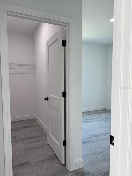 Spacious, unfurnished interior of a new home in , Ocala (Image 18).