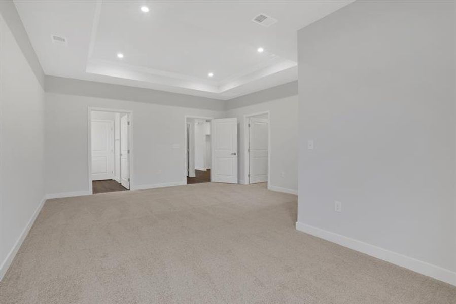 Spacious, unfurnished interior of a new home in Newberry 55+, McDonough (Image 27).