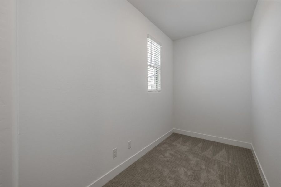 Representative unfurnished interior of a home built from the Ponderosa by William Ryan Homes in Silver Cross, San Tan Valley (Image 27).