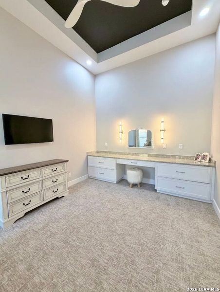 Furnished interior view inside a new home in , Bandera (Image 15).