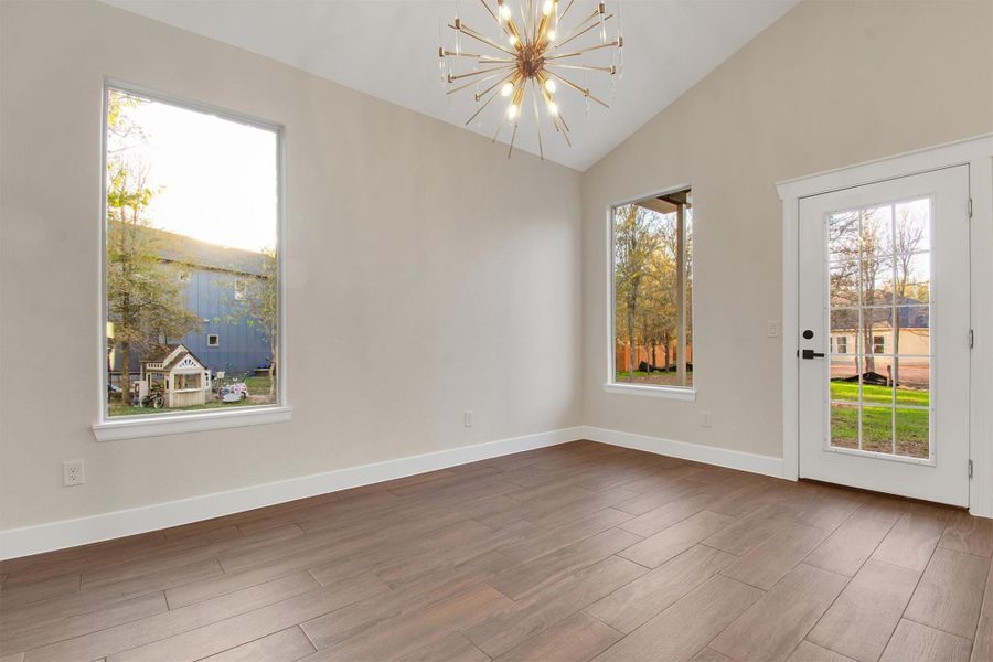 Spacious, unfurnished interior of a new home in , Bastrop (Image 20).