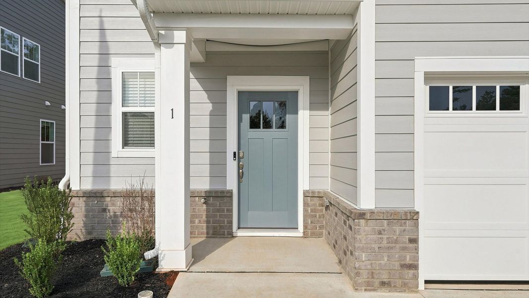 Highly desirable exterior, of the Lawson design, with refined craftsmanship in a reputable neighborhood in Greenville, SC