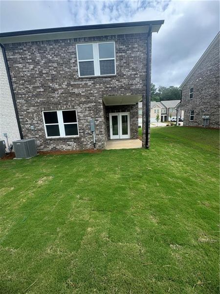 Exterior details and patio area of a home in Kendall Grove, McDonough (Image 13).