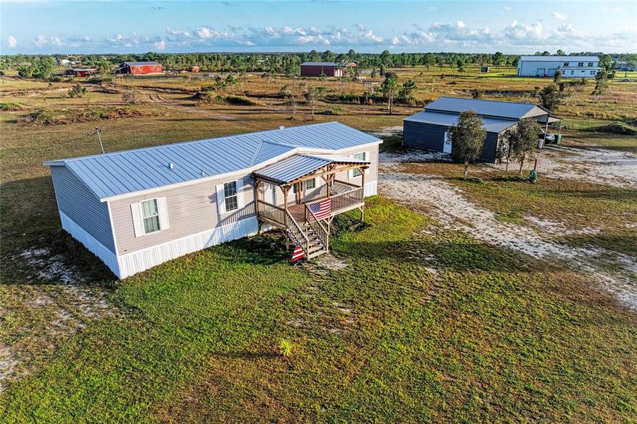 Exterior details and patio area of a home in , Punta Gorda (Image 31).