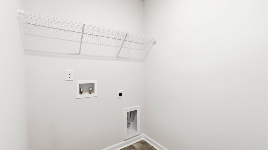 Spacious, unfurnished interior of a new home in Sherwood Gardens, Landrum (Image 36).