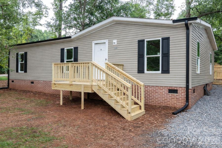 Exterior details and patio area of a home in , Lincolnton (Image 19).