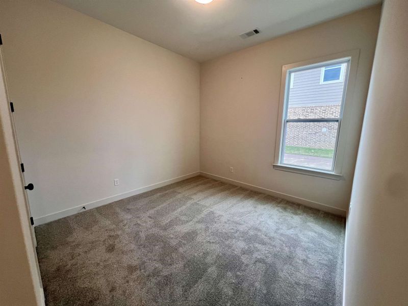 Spacious, unfurnished interior of a new home in Lockwood, Collierville (Image 18).