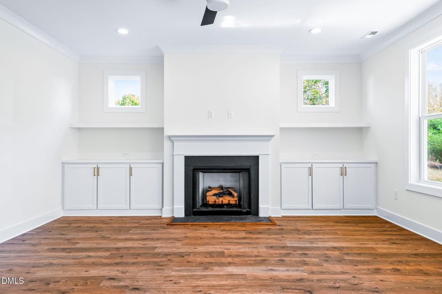 17-web-or-mls-205 W Maple (23 of 78)