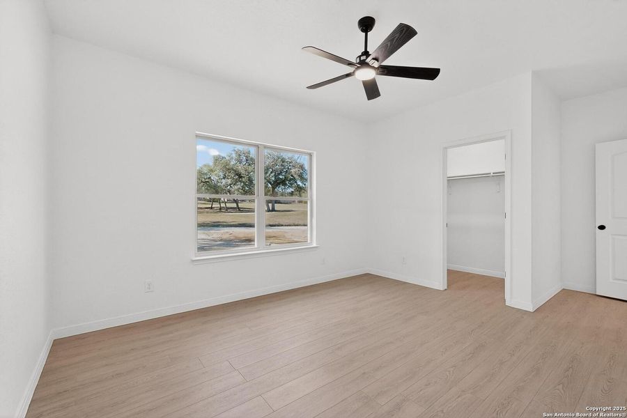 Spacious, unfurnished interior of a new home in , Spring Branch (Image 31).