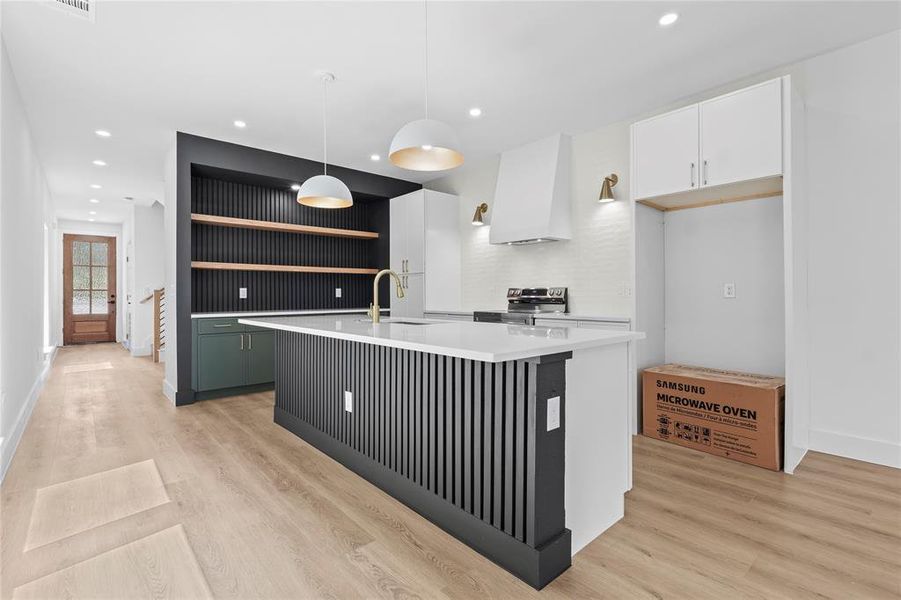 Furnished interior view inside a new home in , Dallas (Image 9). Furnished interior view inside a new home in , Dallas (Image 9).