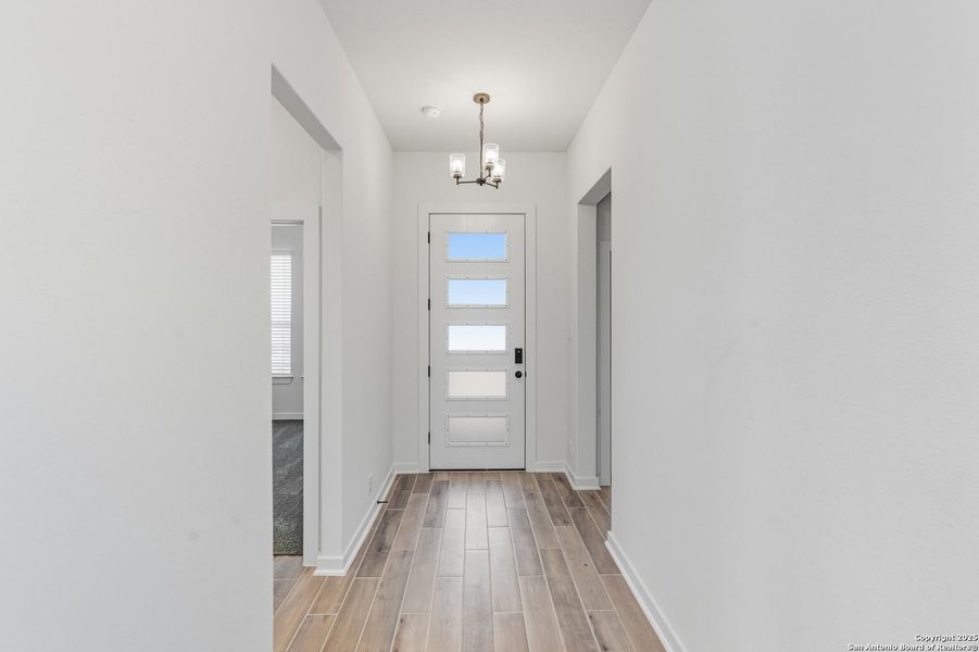 Spacious, unfurnished interior of a new home in The Crossvine – Garden Homes, Schertz (Image 19). Spacious, unfurnished interior of a new home in The Crossvine – Garden Homes, Schertz (Image 19).