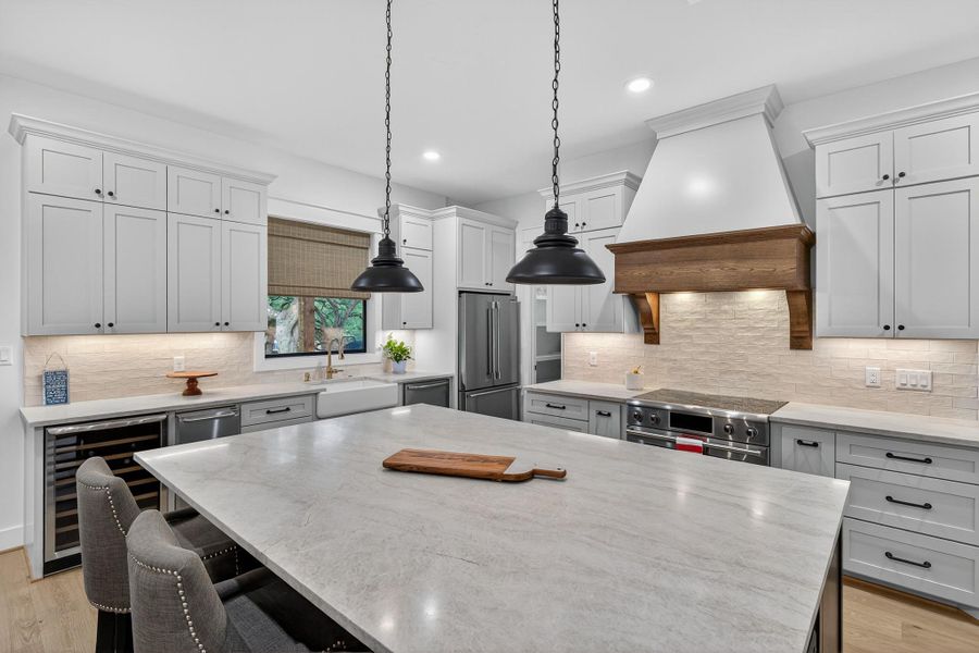 Furnished interior view inside a new home in , Kingsland (Image 8).