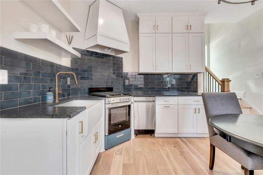 Furnished interior view inside a new home in , Senoia (Image 14).