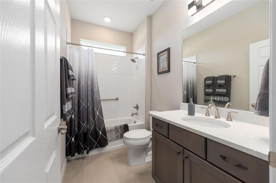 Furnished interior view inside a new home in , Ocala (Image 5).