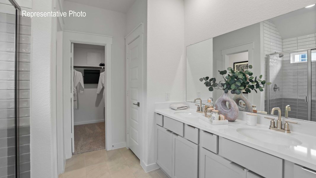 Furnished interior view inside a new home in Patriot Estates, Venus (Image 11).
