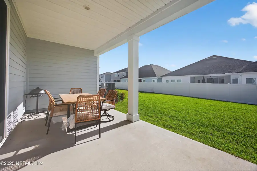 Exterior details and patio area of a home in , Middleburg (Image 4).