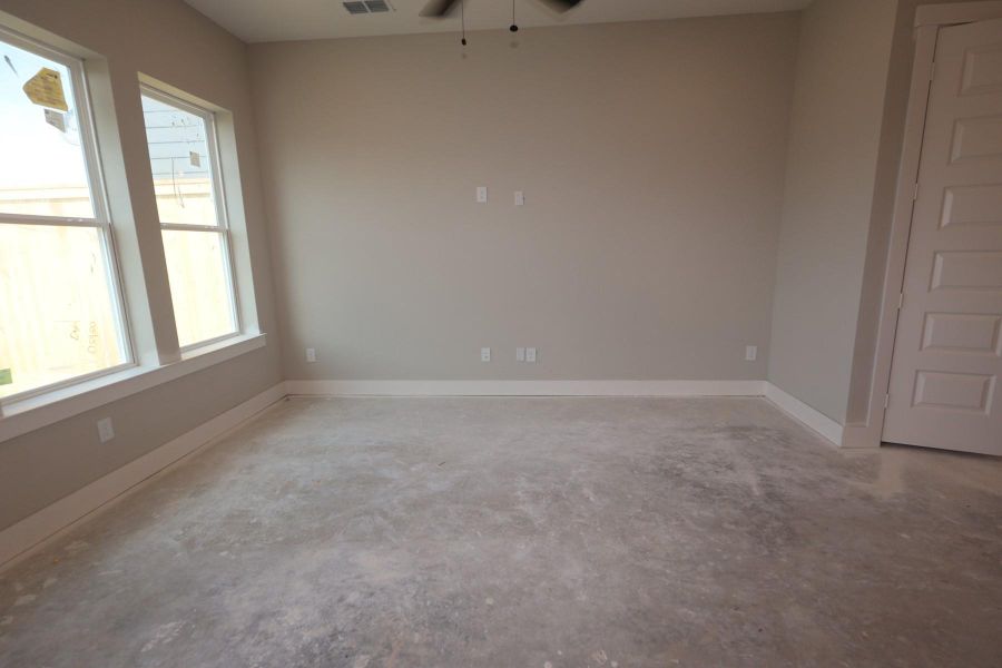 Image 17 of a home in Retreat at Oak Park.