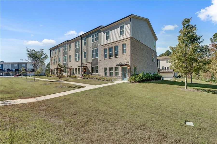 Image 45 of a home in Waverly at Buice Lake. Image 45 of a home in Waverly at Buice Lake.