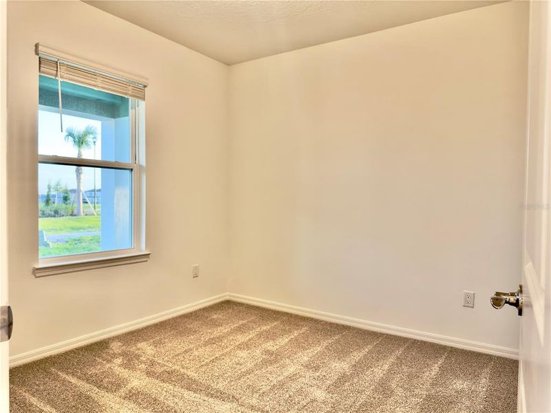 Spacious, unfurnished interior of a new home in Parkside Trails, Clermont (Image 35).