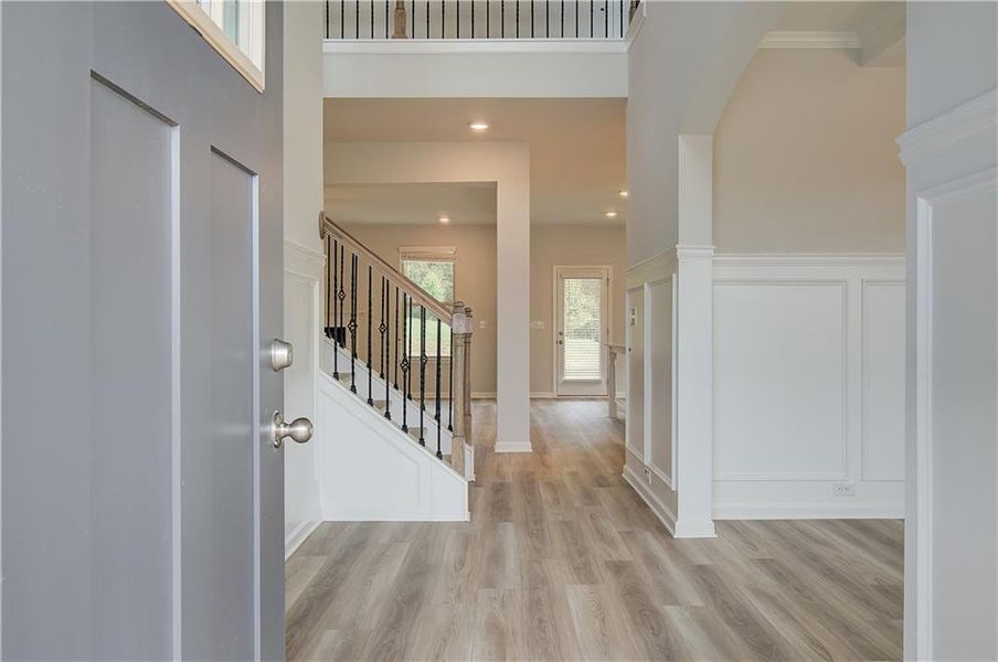 Spacious, unfurnished interior of a new home in Grandview at Millers Mill, Stockbridge (Image 13).