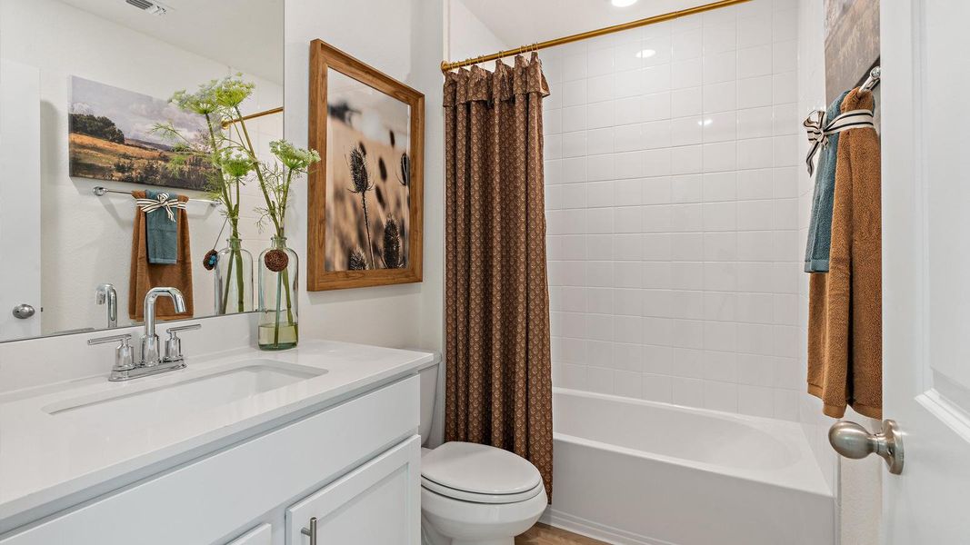Furnished interior view inside a new home in Riverview, Georgetown (Image 3).